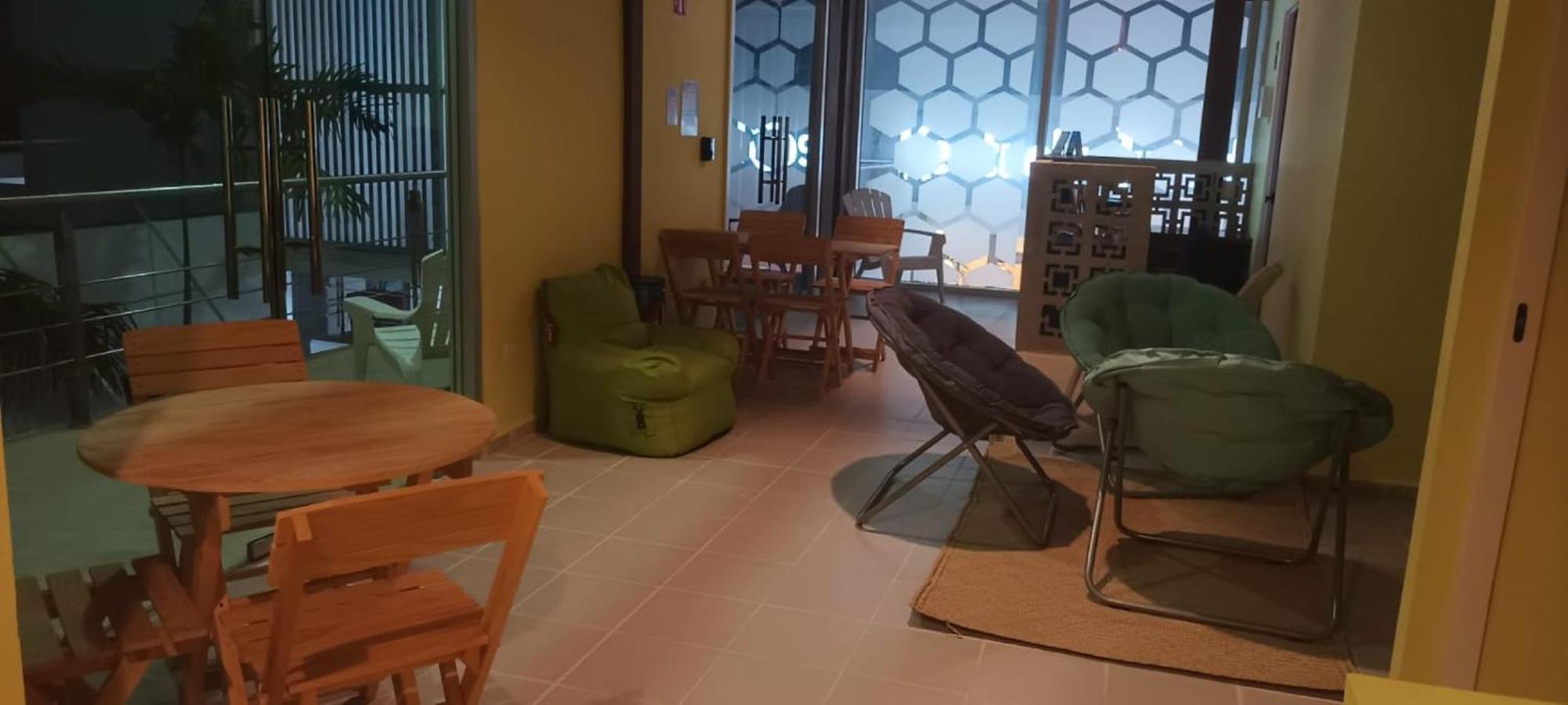 Hostel Tropico 20 Pdc Playa del Carmen Exterior foto